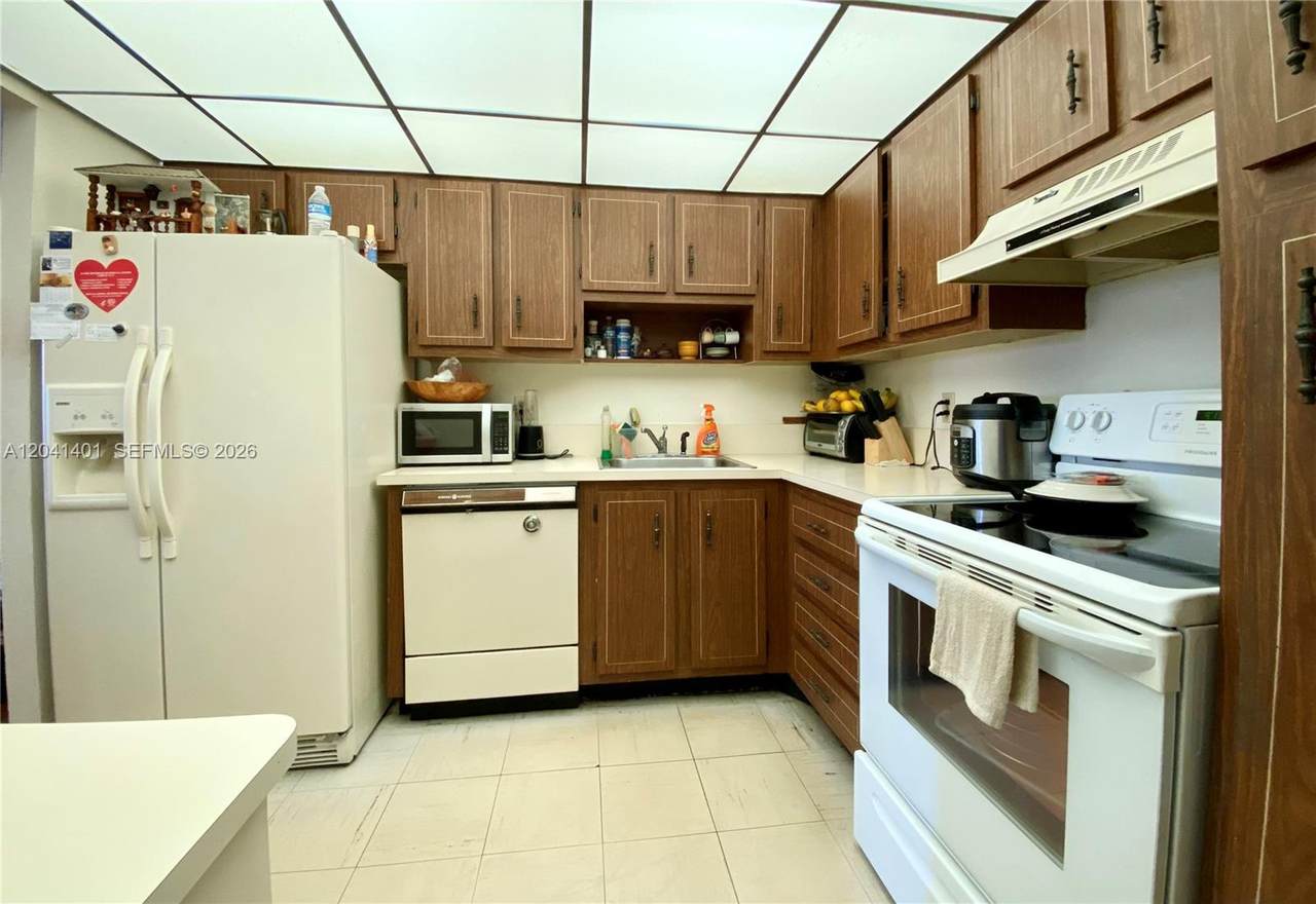 https://bt-photos.global.ssl.fastly.net/miami/1280_boomver_1_A12041401-2.jpg