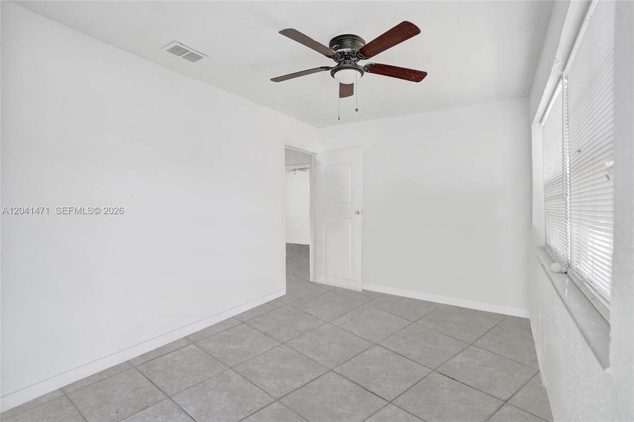 https://bt-photos.global.ssl.fastly.net/miami/1280_boomver_1_A12041471-2.jpg