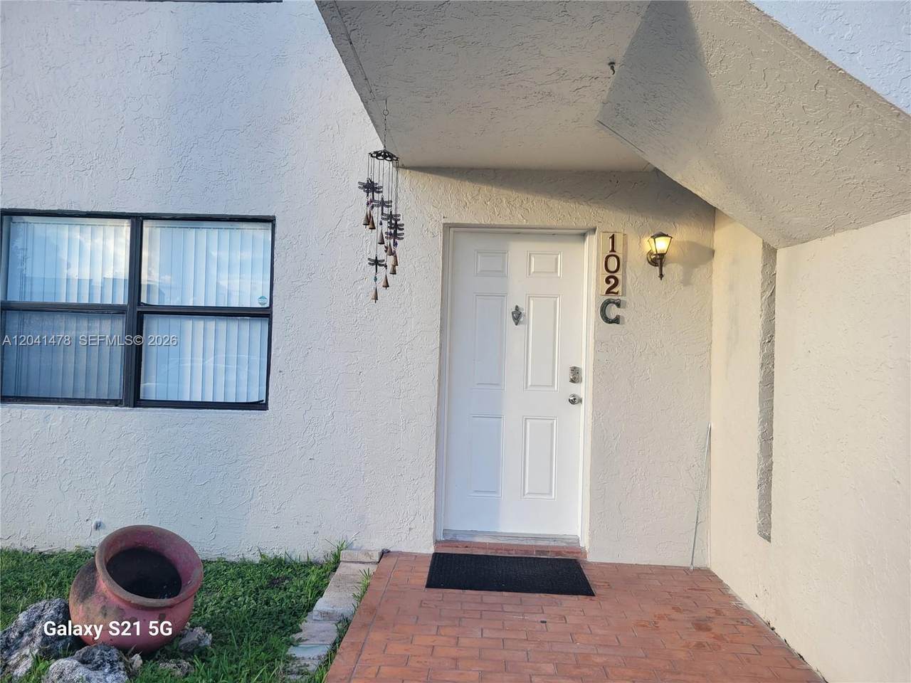 14831 80th St - Photo 1