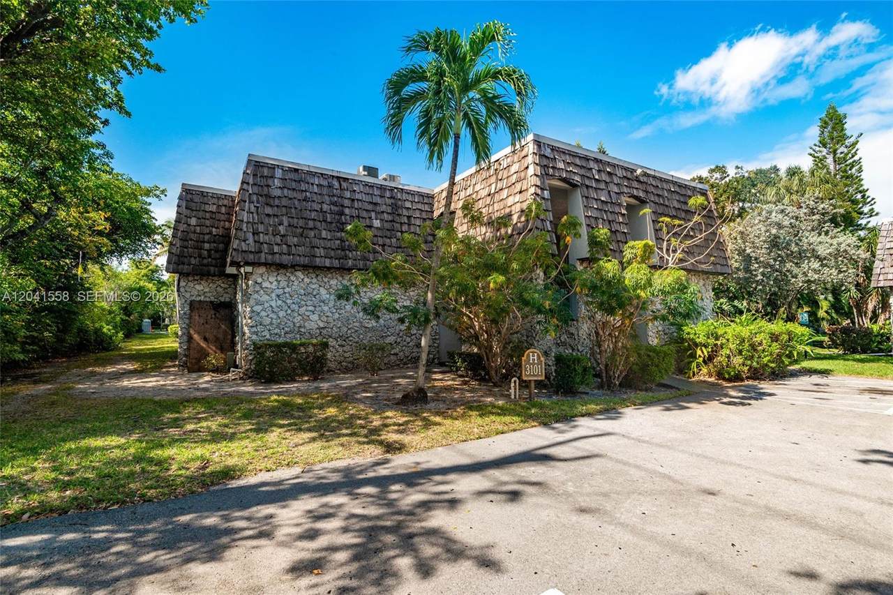 3101 Oakland Shores Dr - Photo 1