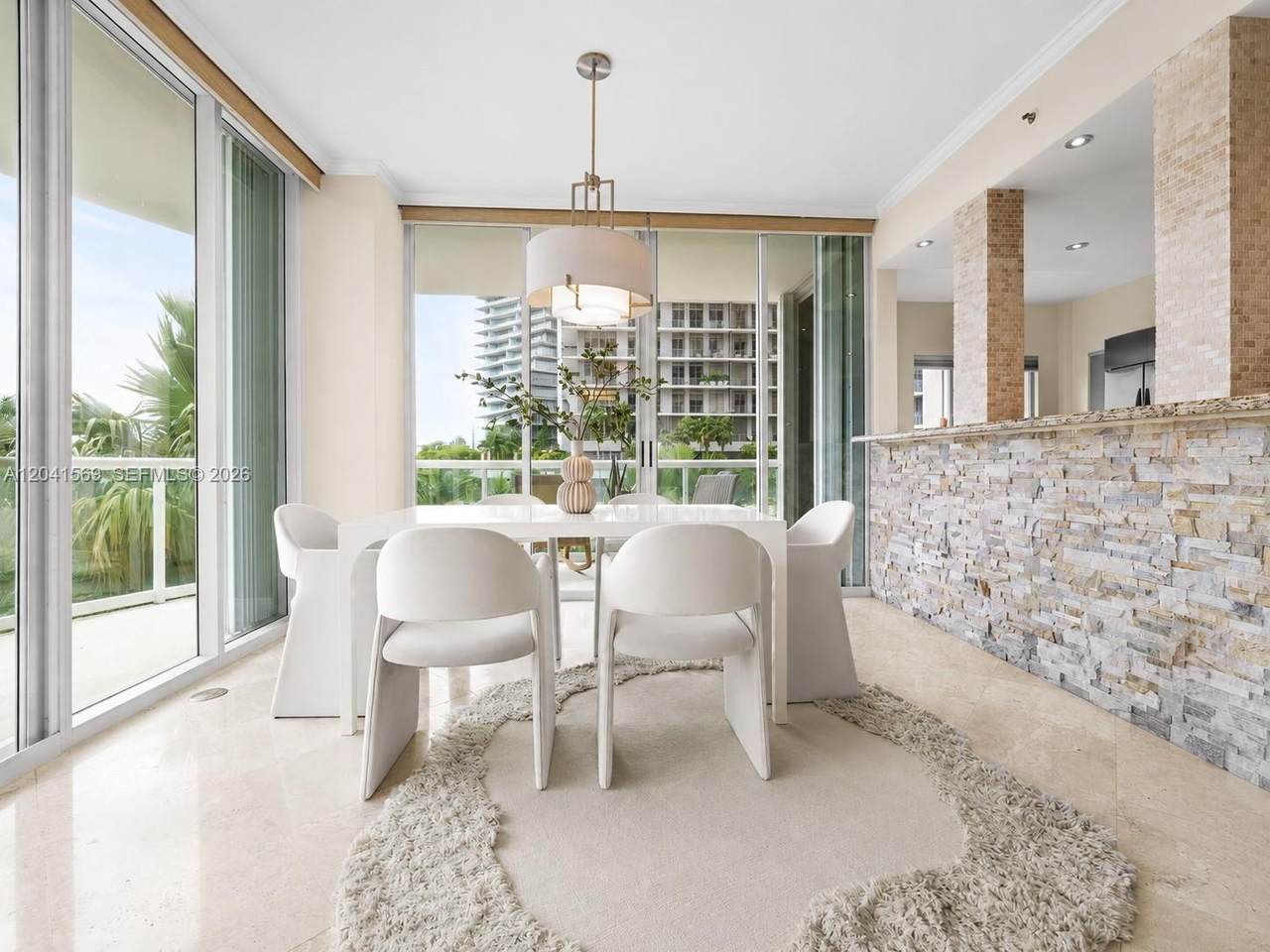 https://bt-photos.global.ssl.fastly.net/miami/1280_boomver_1_A12041569-2.jpg