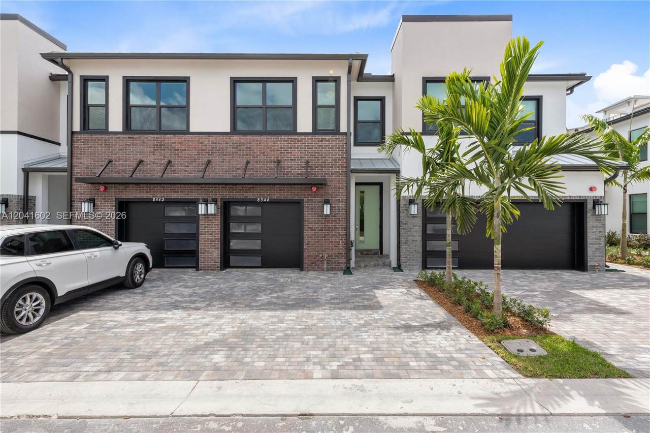 8344 7th Ct - Photo 1