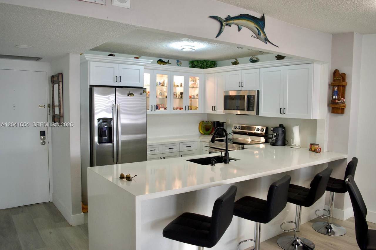 3725 Ocean Dr - Photo 1