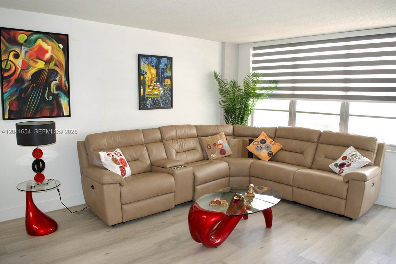 https://bt-photos.global.ssl.fastly.net/miami/1280_boomver_1_A12041654-2.jpg