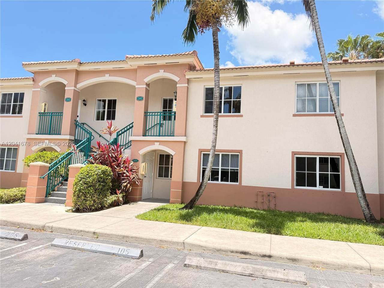 https://bt-photos.global.ssl.fastly.net/miami/1280_boomver_1_A12041678-2.jpg