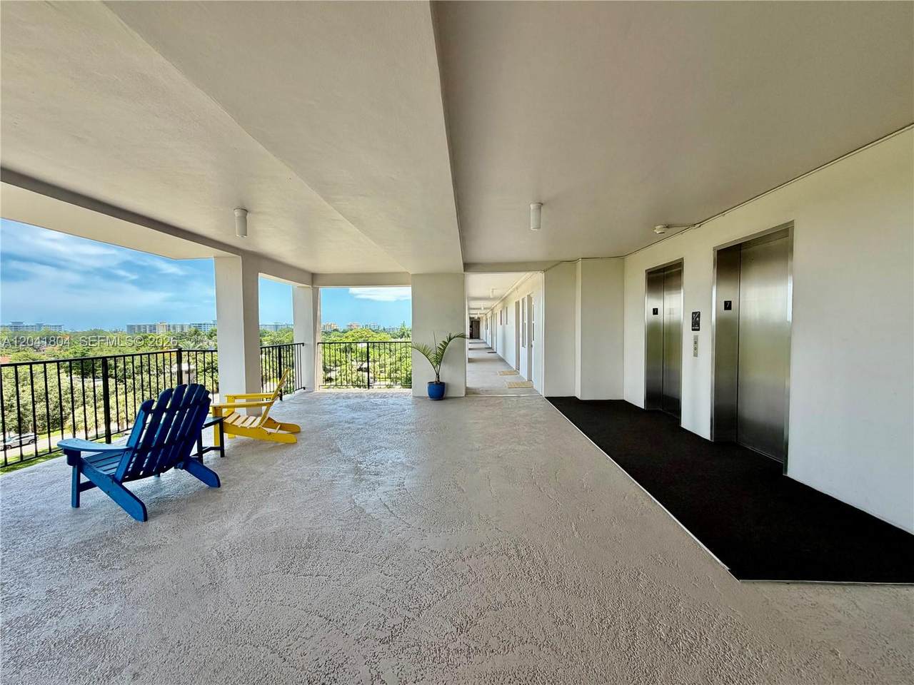 https://bt-photos.global.ssl.fastly.net/miami/1280_boomver_1_A12041804-2.jpg