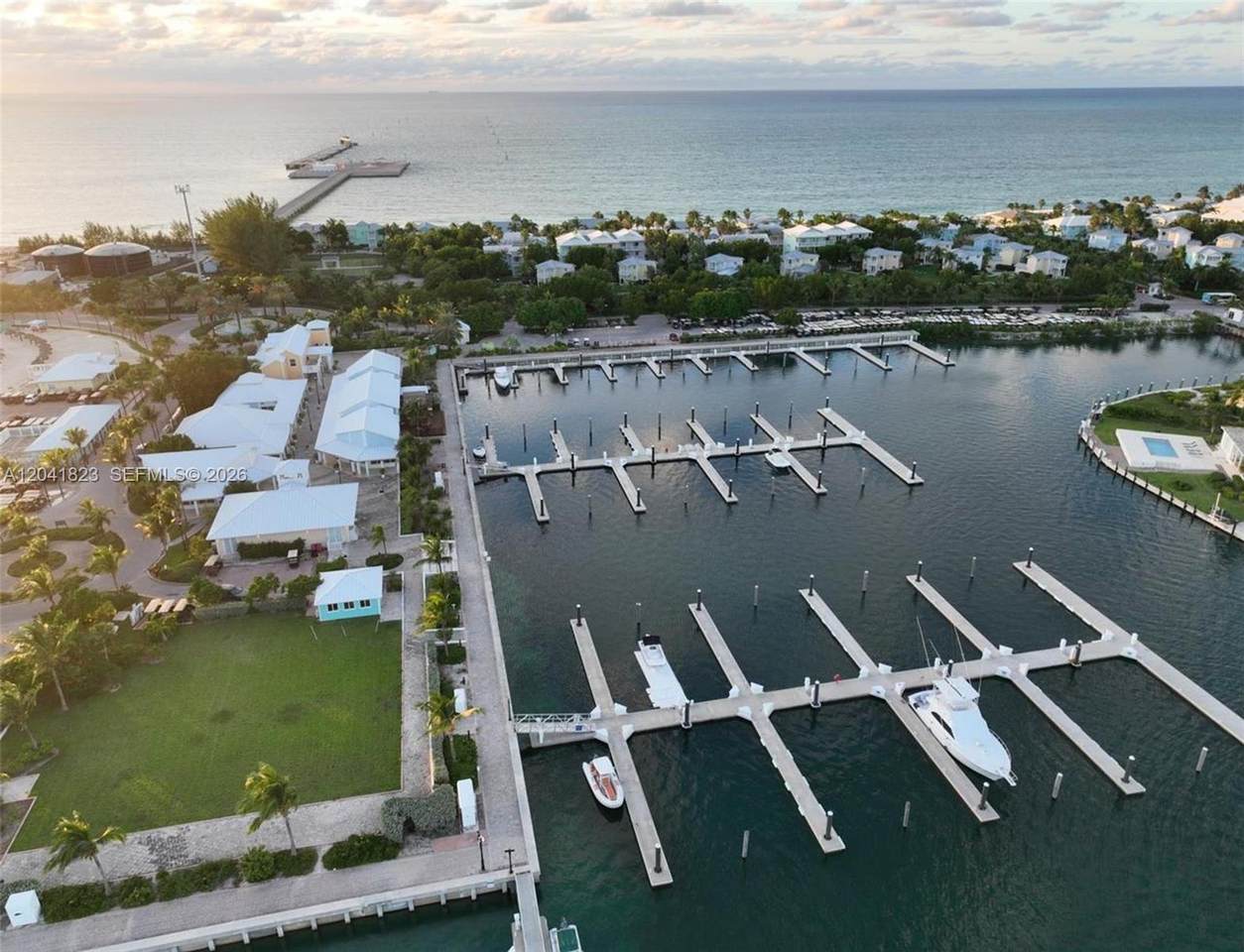https://bt-photos.global.ssl.fastly.net/miami/1280_boomver_1_A12041823-2.jpg