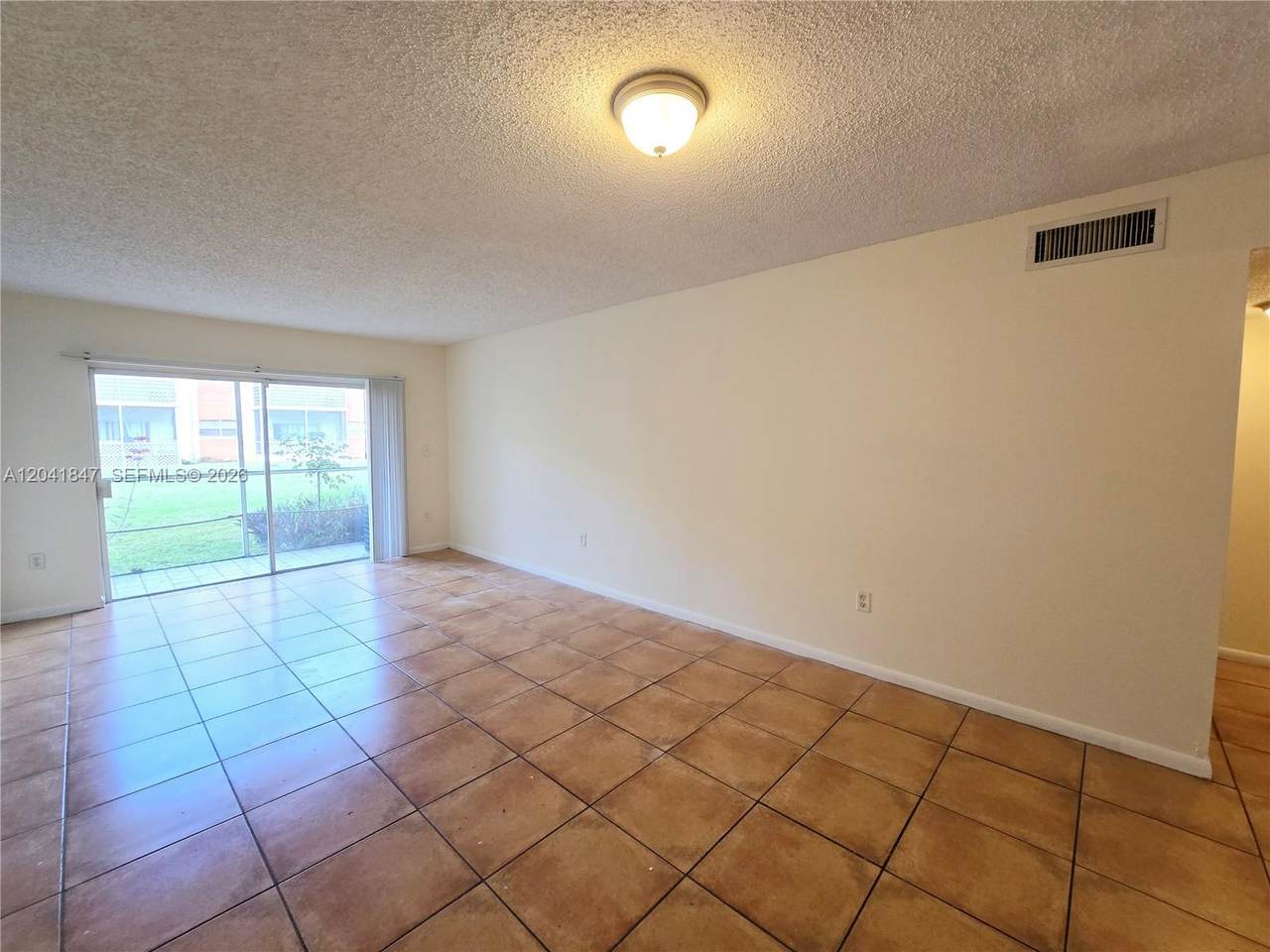 https://bt-photos.global.ssl.fastly.net/miami/1280_boomver_1_A12041847-2.jpg