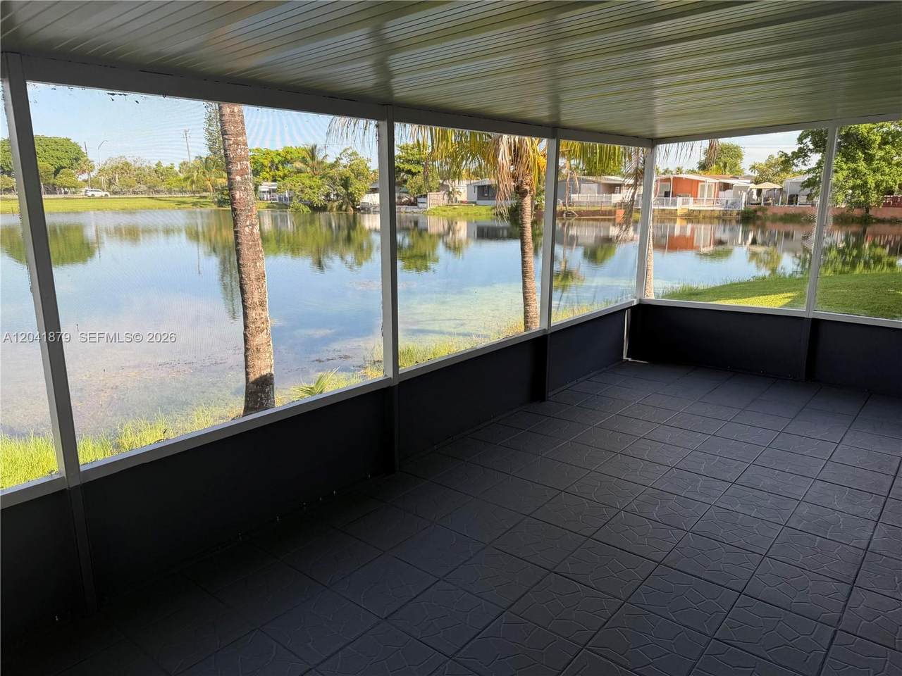 https://bt-photos.global.ssl.fastly.net/miami/1280_boomver_1_A12041879-2.jpg
