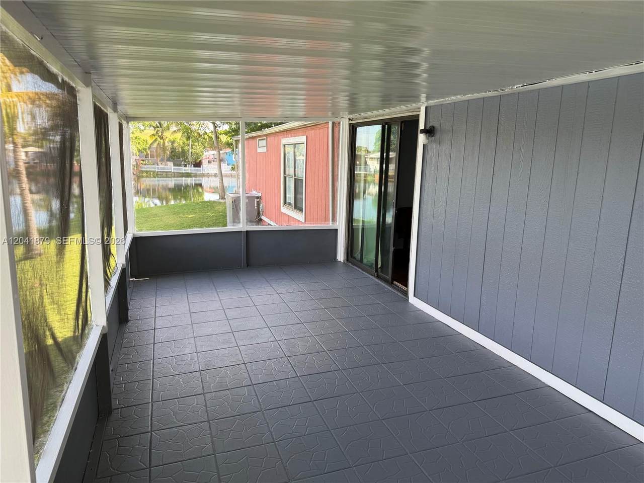https://bt-photos.global.ssl.fastly.net/miami/1280_boomver_1_A12041879-2.jpg