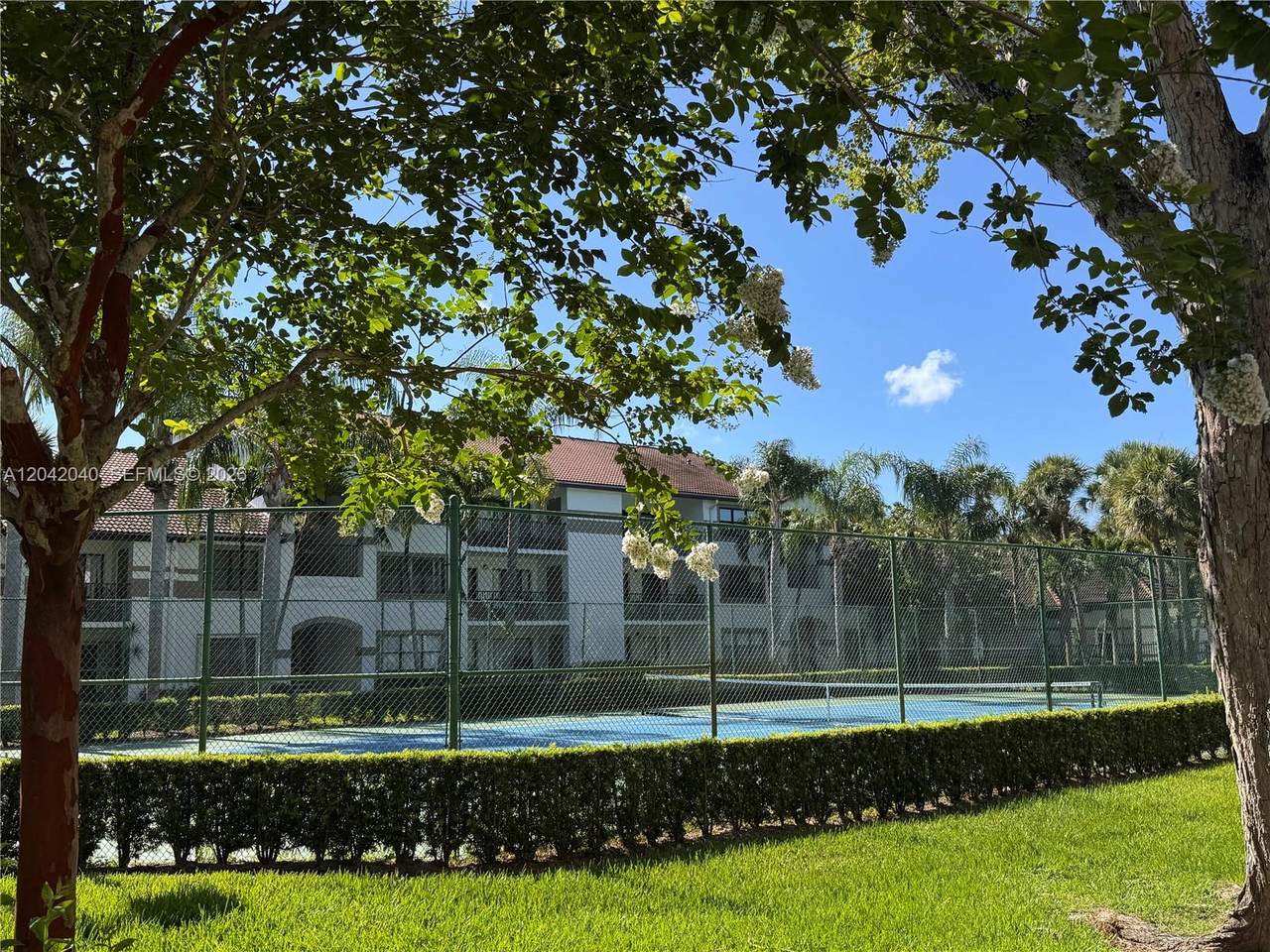 https://bt-photos.global.ssl.fastly.net/miami/1280_boomver_1_A12042040-2.jpg
