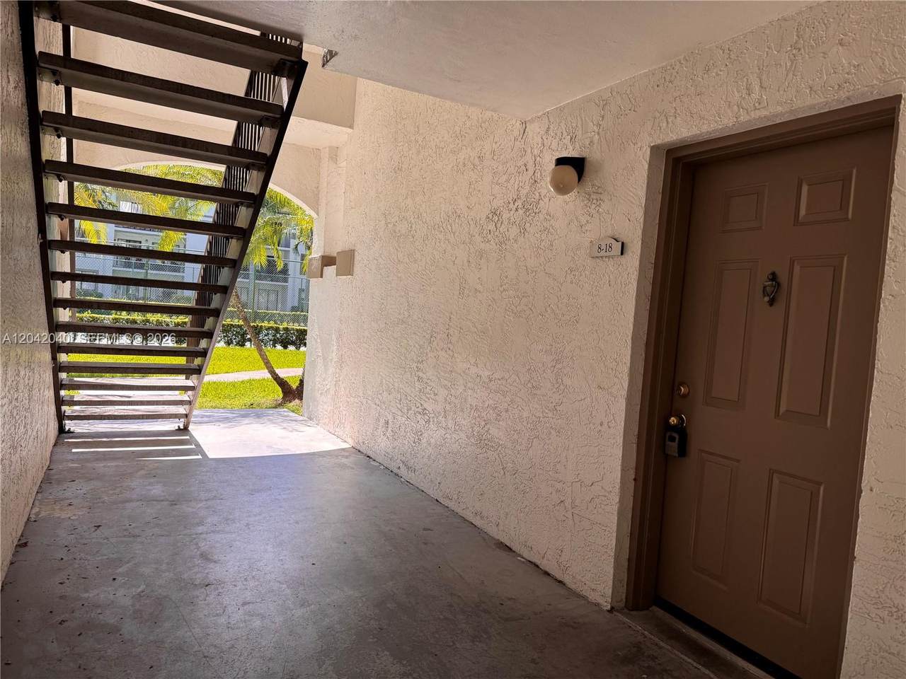 https://bt-photos.global.ssl.fastly.net/miami/1280_boomver_1_A12042040-2.jpg