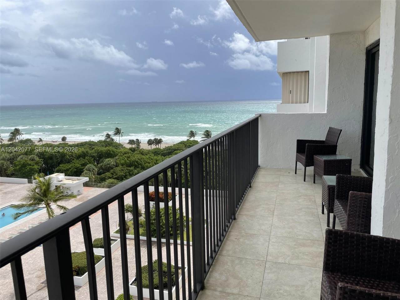 https://bt-photos.global.ssl.fastly.net/miami/1280_boomver_1_A12042077-2.jpg