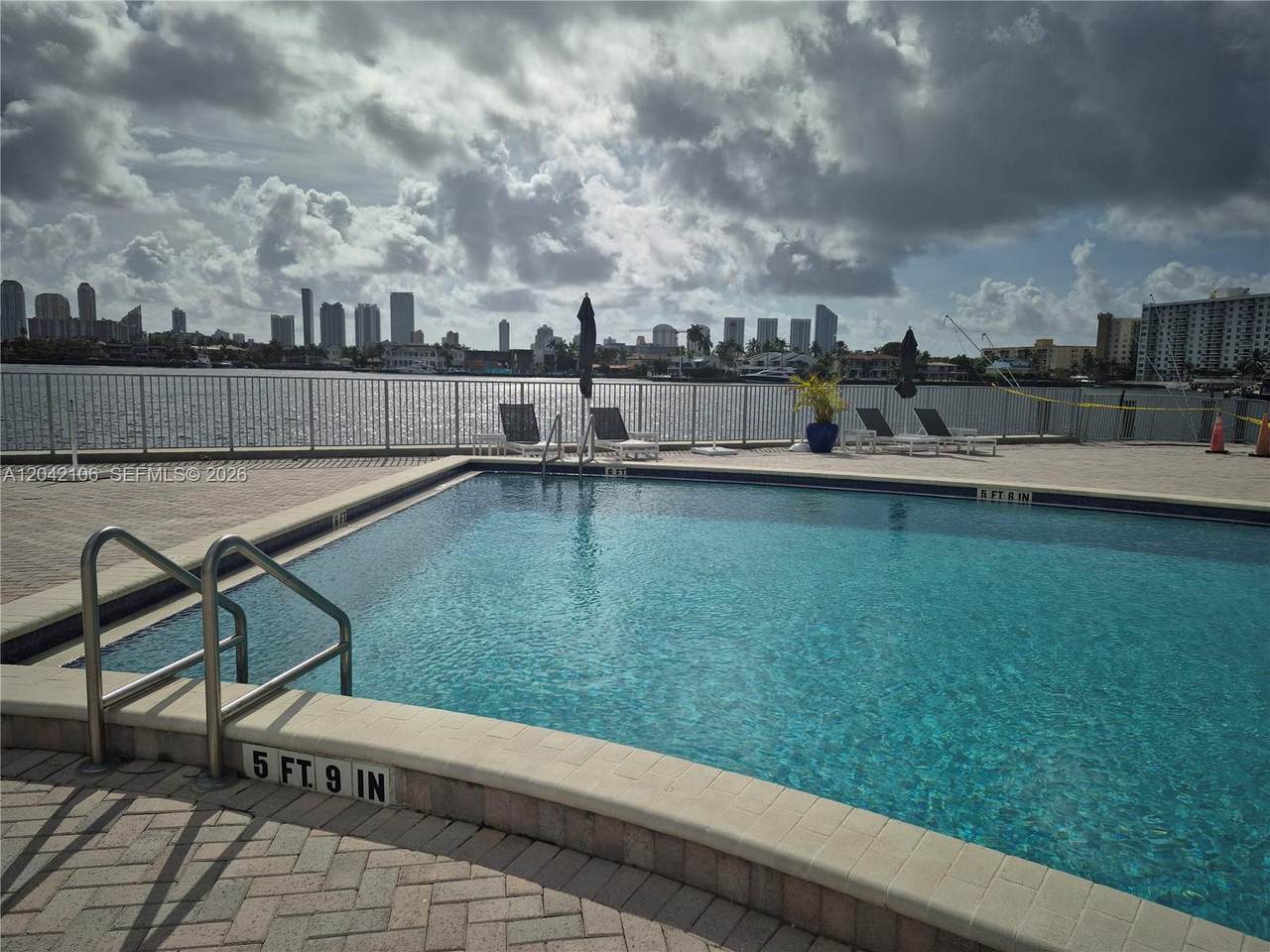 https://bt-photos.global.ssl.fastly.net/miami/1280_boomver_1_A12042106-2.jpg