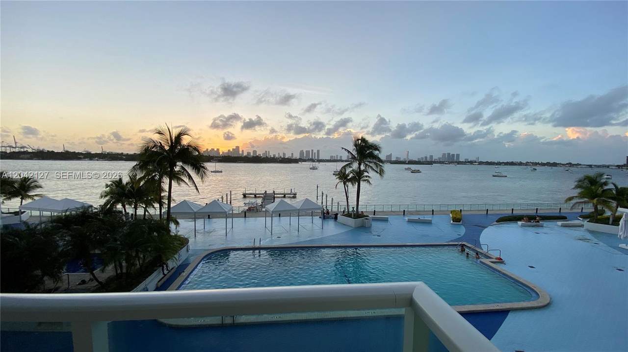 https://bt-photos.global.ssl.fastly.net/miami/orig_boomver_1_A12042127-2.jpg