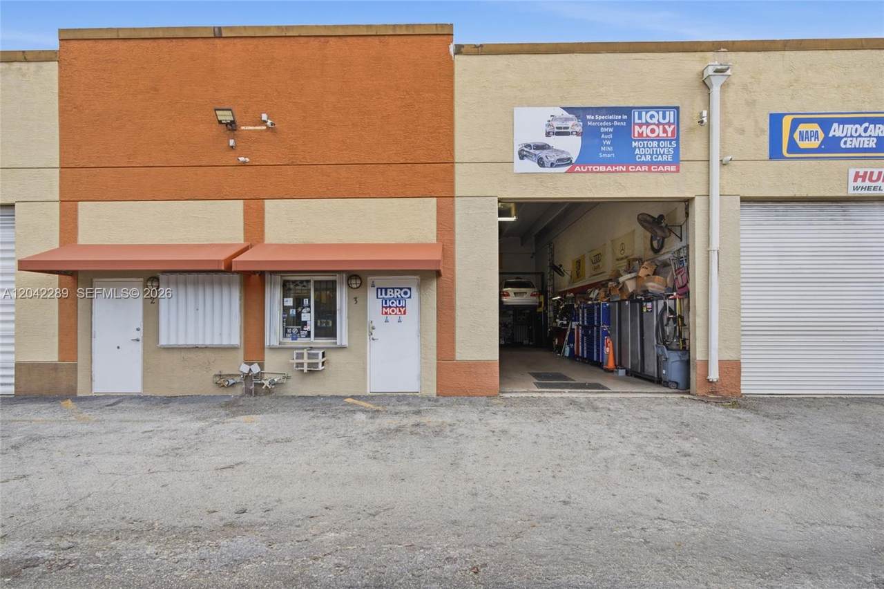 11950 144th Ct - Photo 1
