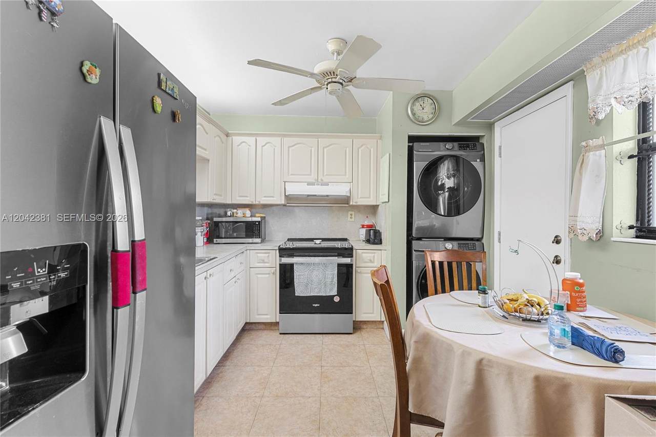 1800 54th St - Photo 1