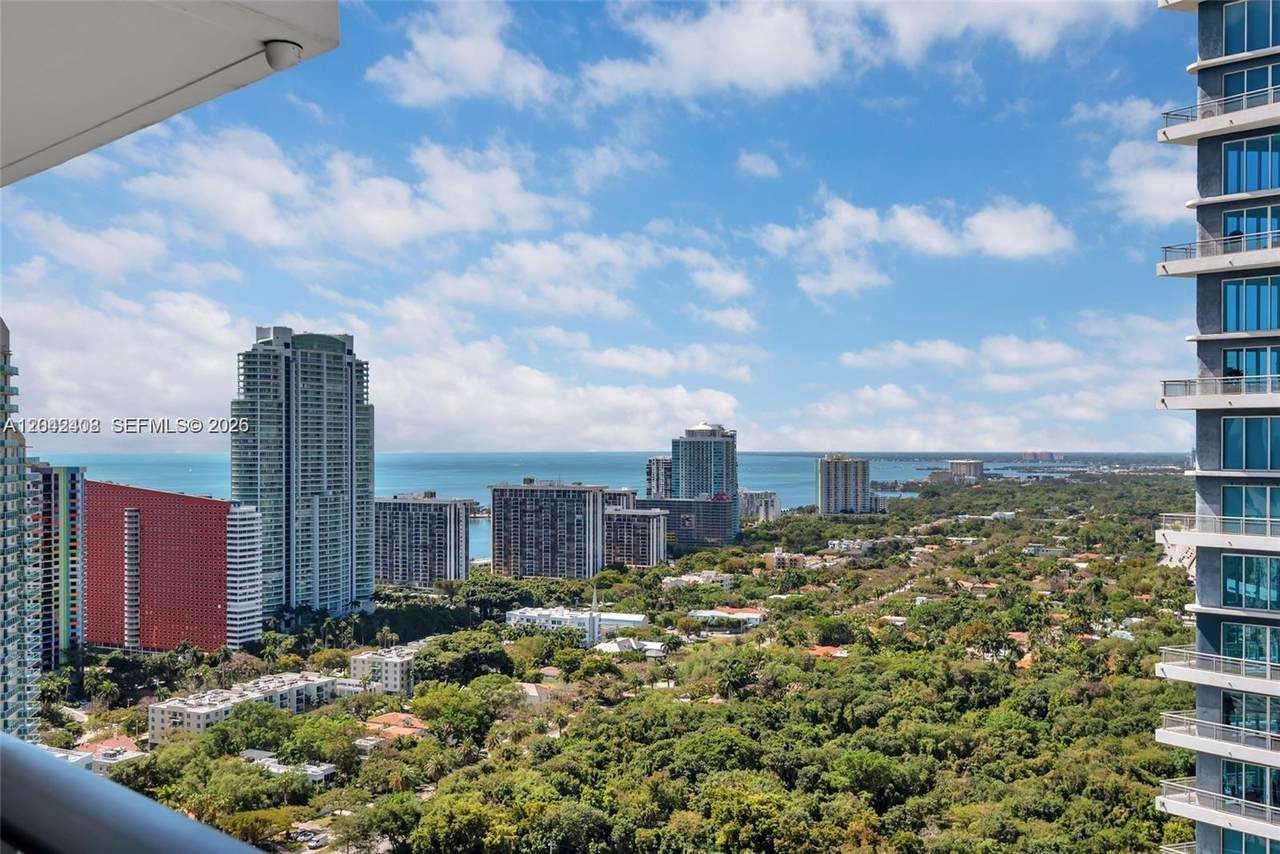 1300 Miami Ave - Photo 1