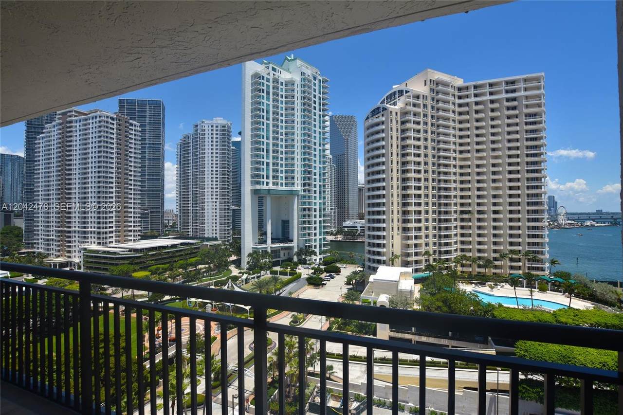https://bt-photos.global.ssl.fastly.net/miami/1280_boomver_1_A12042478-2.jpg