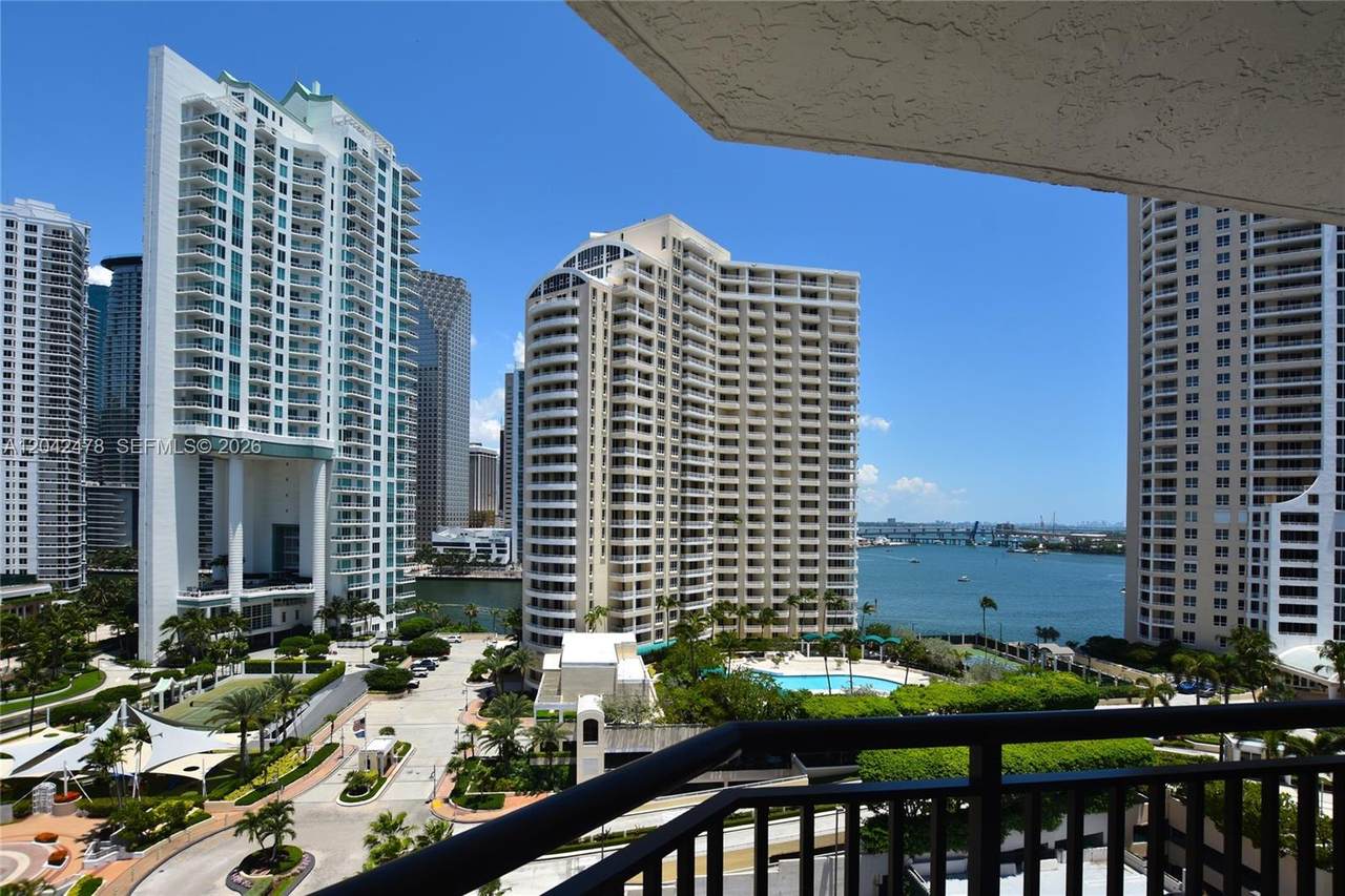 https://bt-photos.global.ssl.fastly.net/miami/1280_boomver_1_A12042478-2.jpg