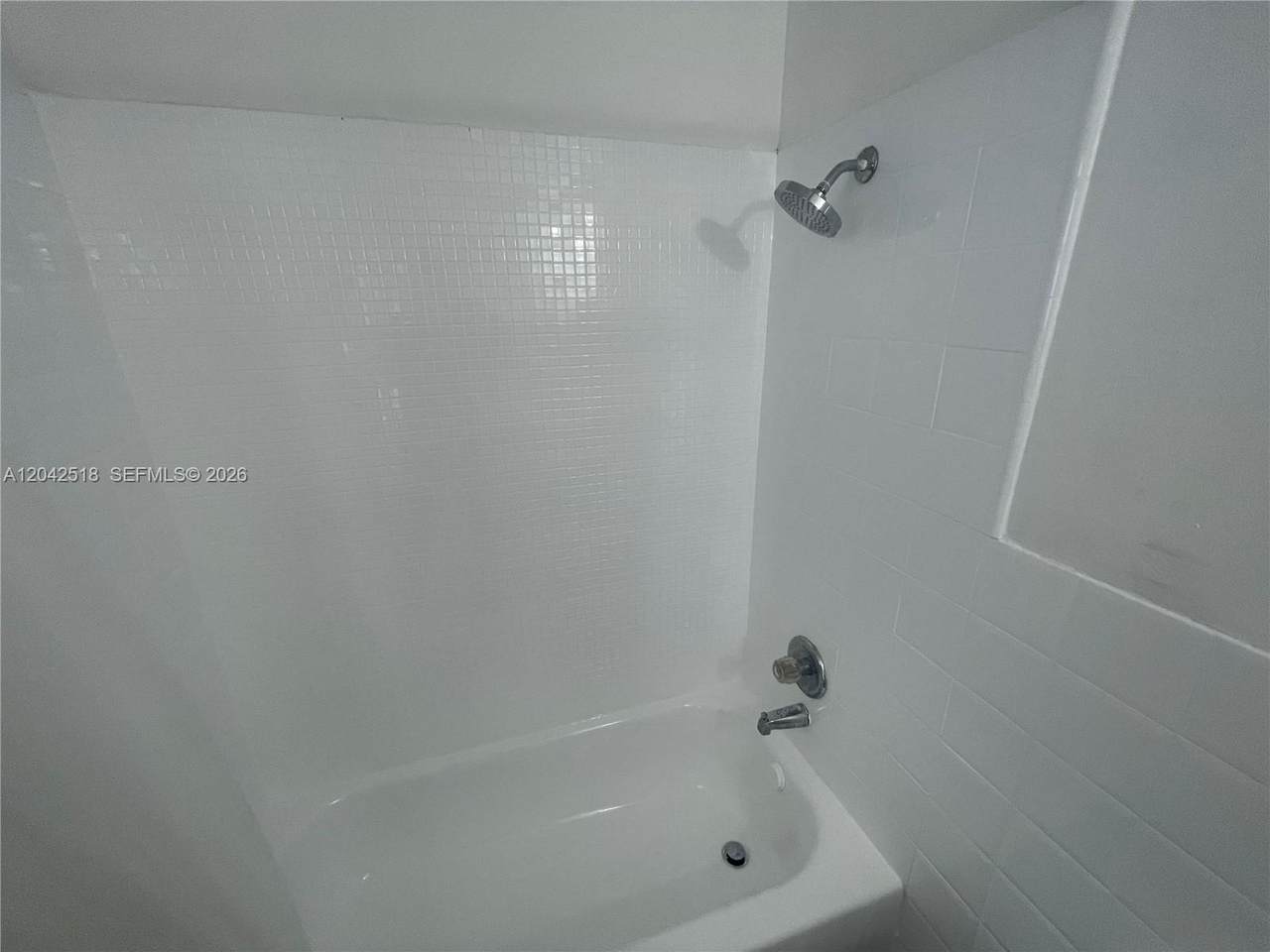 https://bt-photos.global.ssl.fastly.net/miami/1280_boomver_1_A12042518-2.jpg