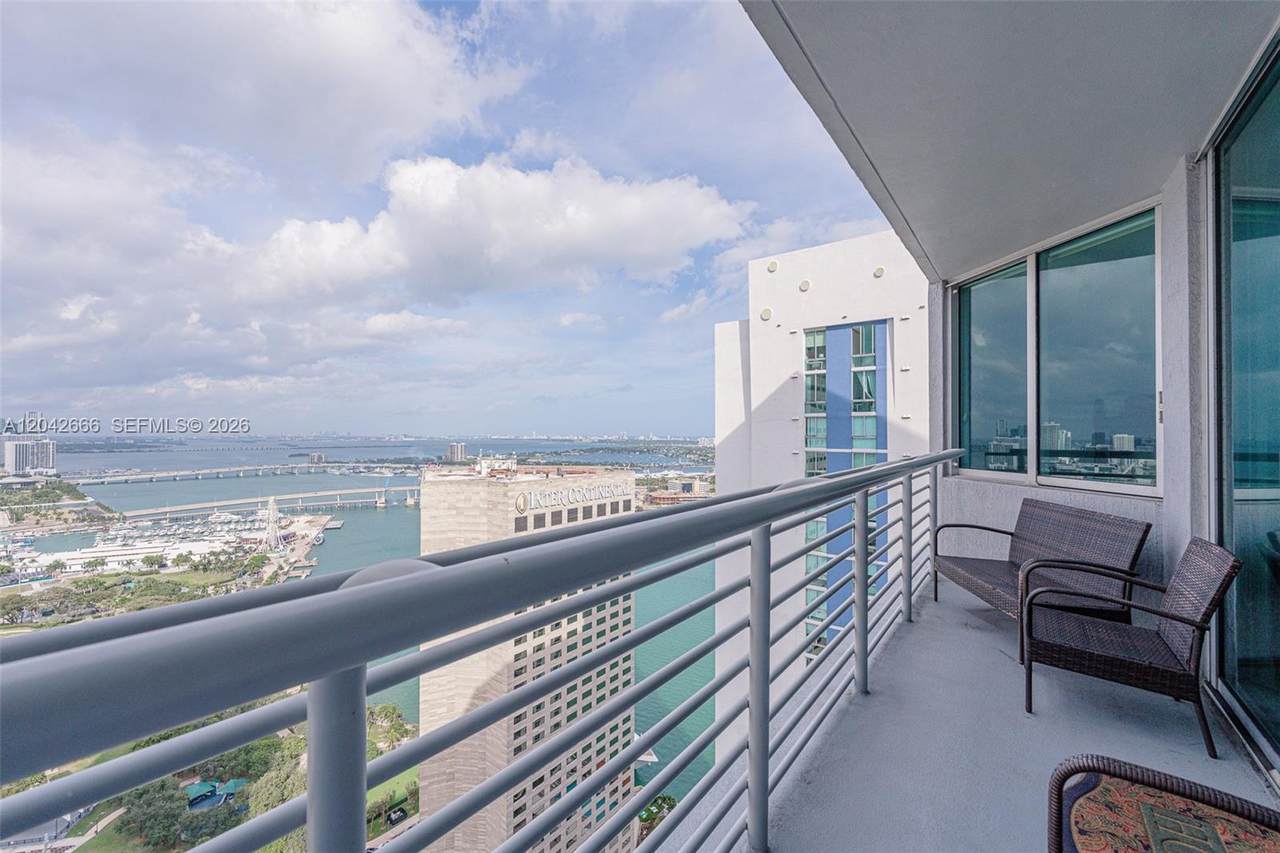 https://bt-photos.global.ssl.fastly.net/miami/1280_boomver_1_A12042666-2.jpg