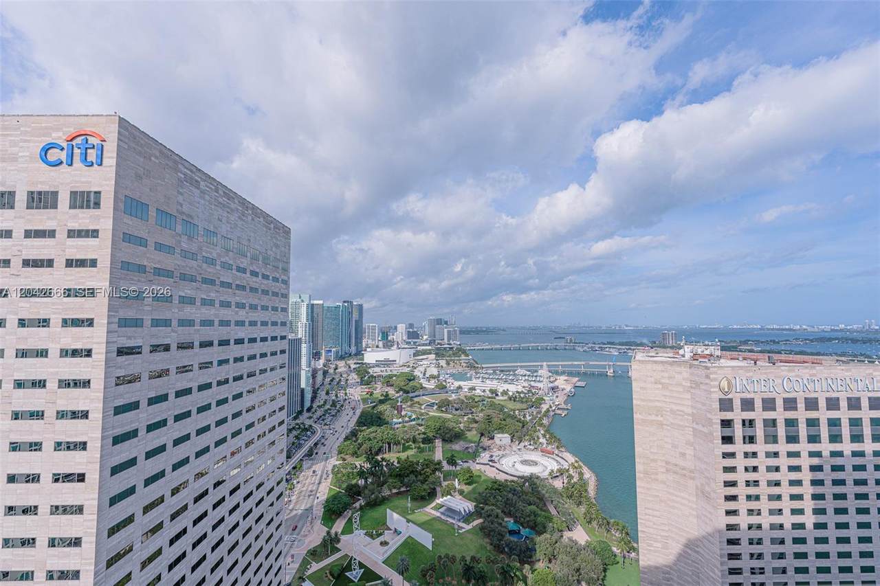 https://bt-photos.global.ssl.fastly.net/miami/1280_boomver_1_A12042666-2.jpg