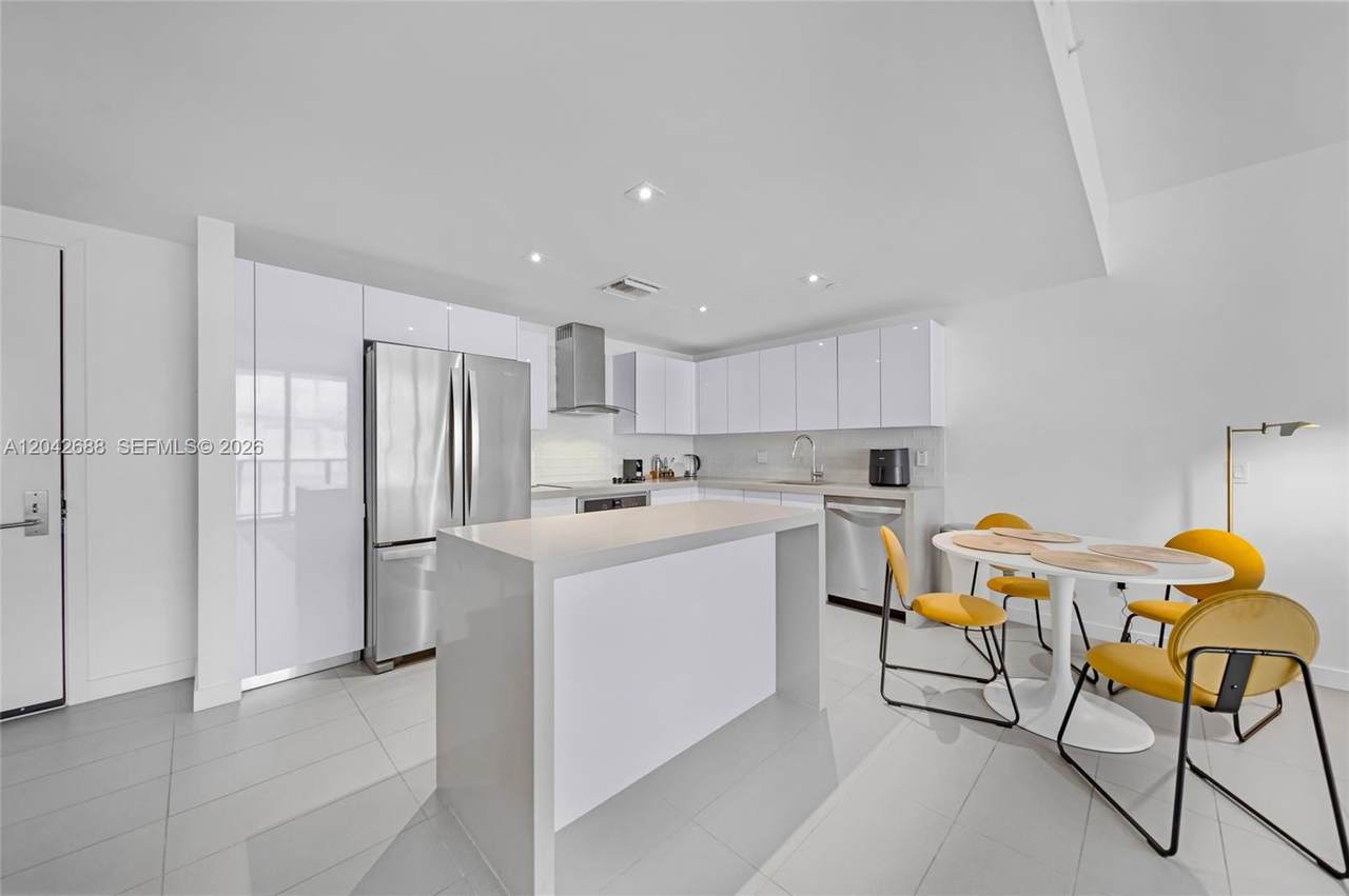 https://bt-photos.global.ssl.fastly.net/miami/1280_boomver_1_A12042688-2.jpg