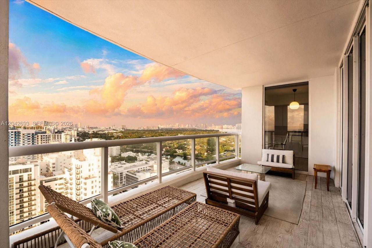 https://bt-photos.global.ssl.fastly.net/miami/1280_boomver_1_A12042693-2.jpg