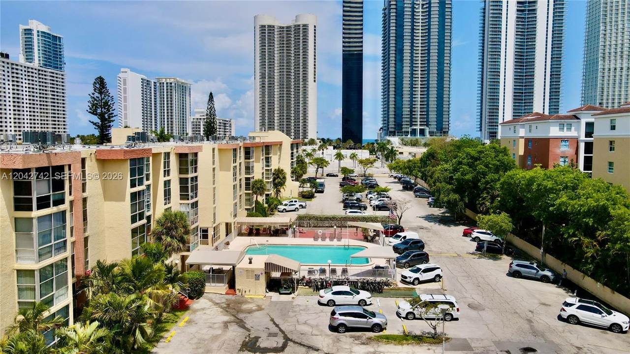 https://bt-photos.global.ssl.fastly.net/miami/1280_boomver_1_A12042742-2.jpg
