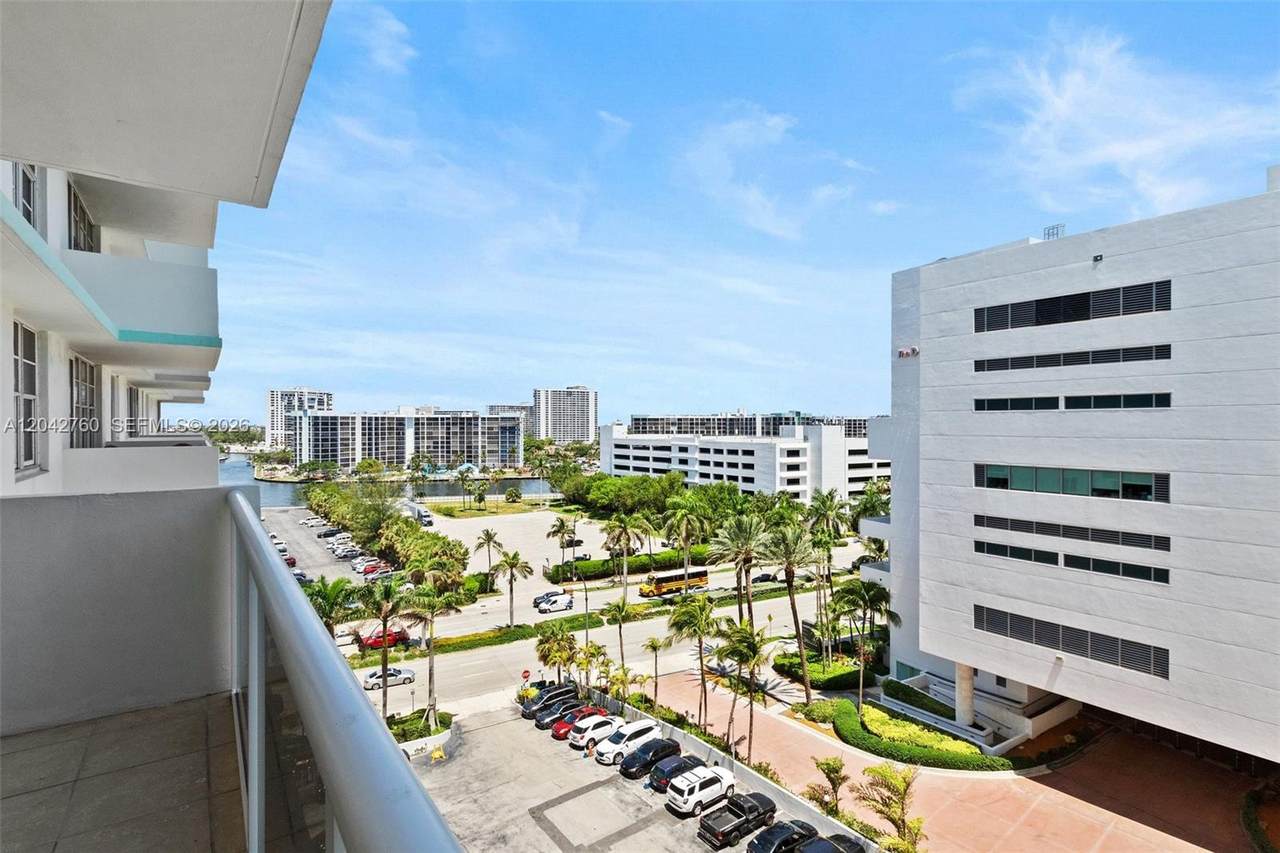 https://bt-photos.global.ssl.fastly.net/miami/1280_boomver_1_A12042760-2.jpg