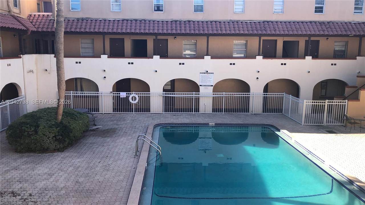 914 8th Avenue - Photo 1