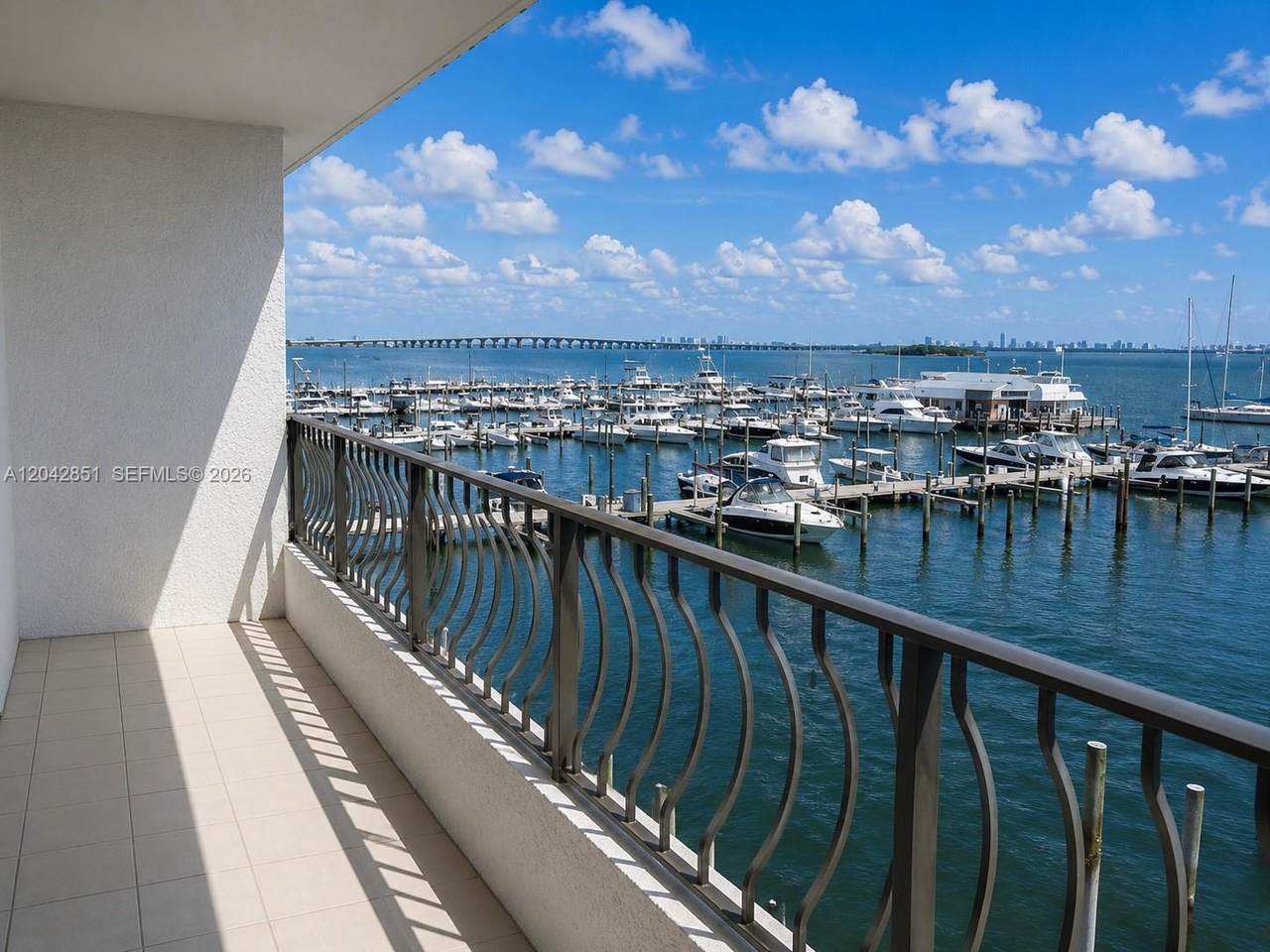 https://bt-photos.global.ssl.fastly.net/miami/1280_boomver_1_A12042851-2.jpg