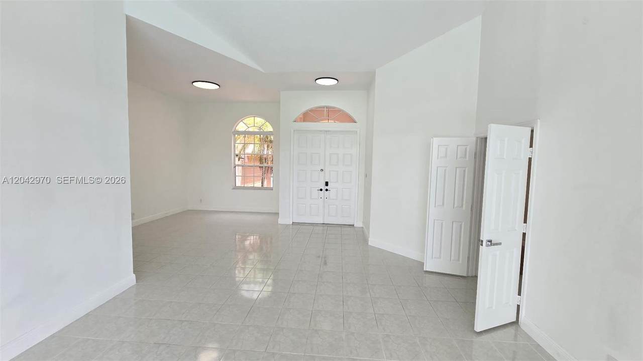 https://bt-photos.global.ssl.fastly.net/miami/1280_boomver_1_A12042970-2.jpg