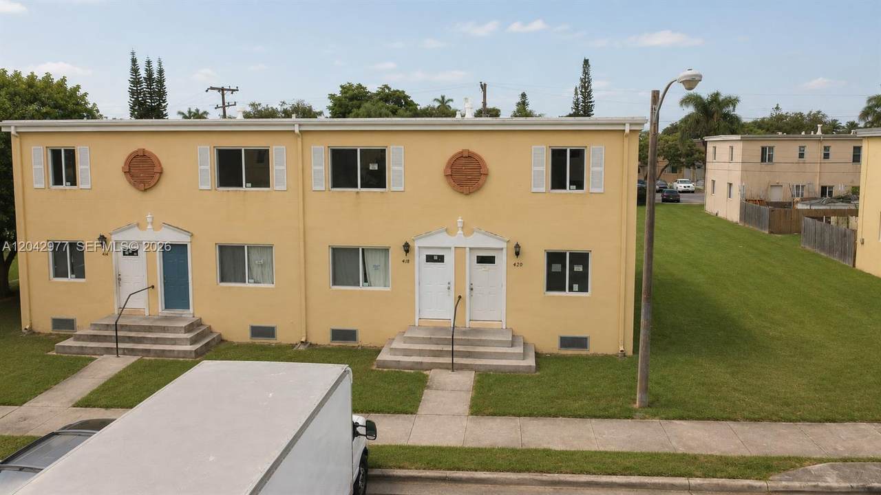 420 84th Ter - Photo 1