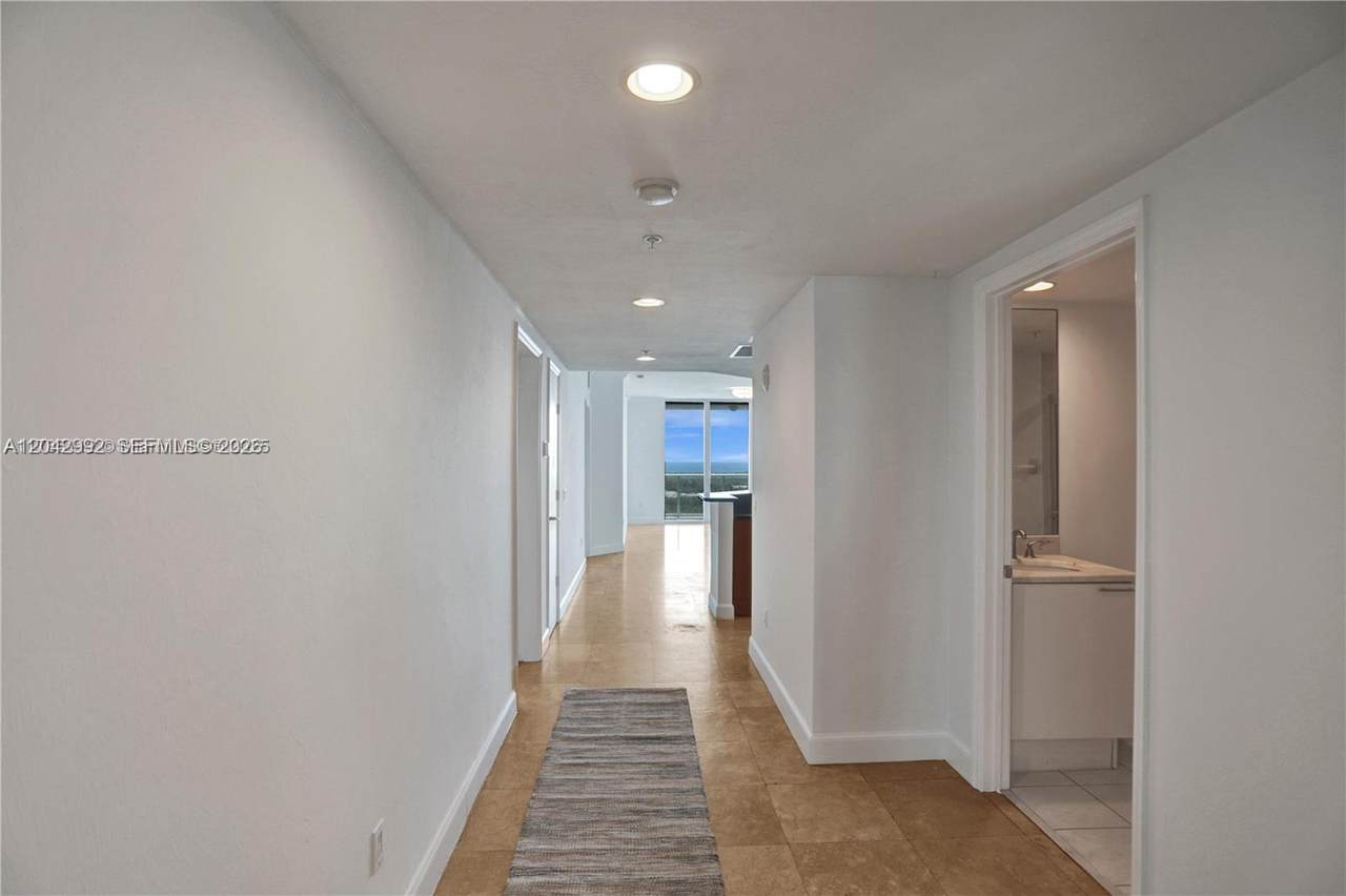 https://bt-photos.global.ssl.fastly.net/miami/1280_boomver_1_A12042992-2.jpg