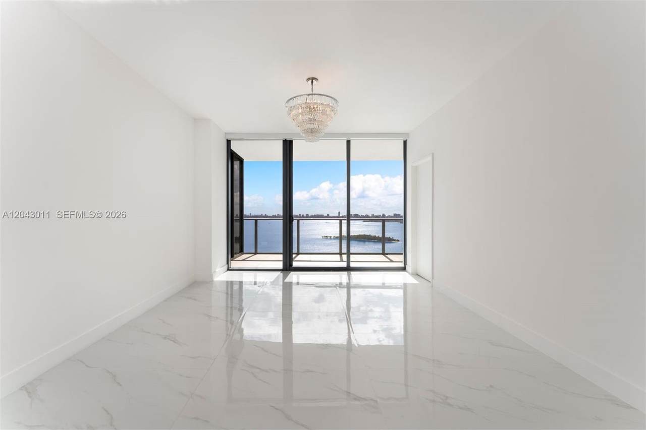 https://bt-photos.global.ssl.fastly.net/miami/1280_boomver_1_A12043011-2.jpg