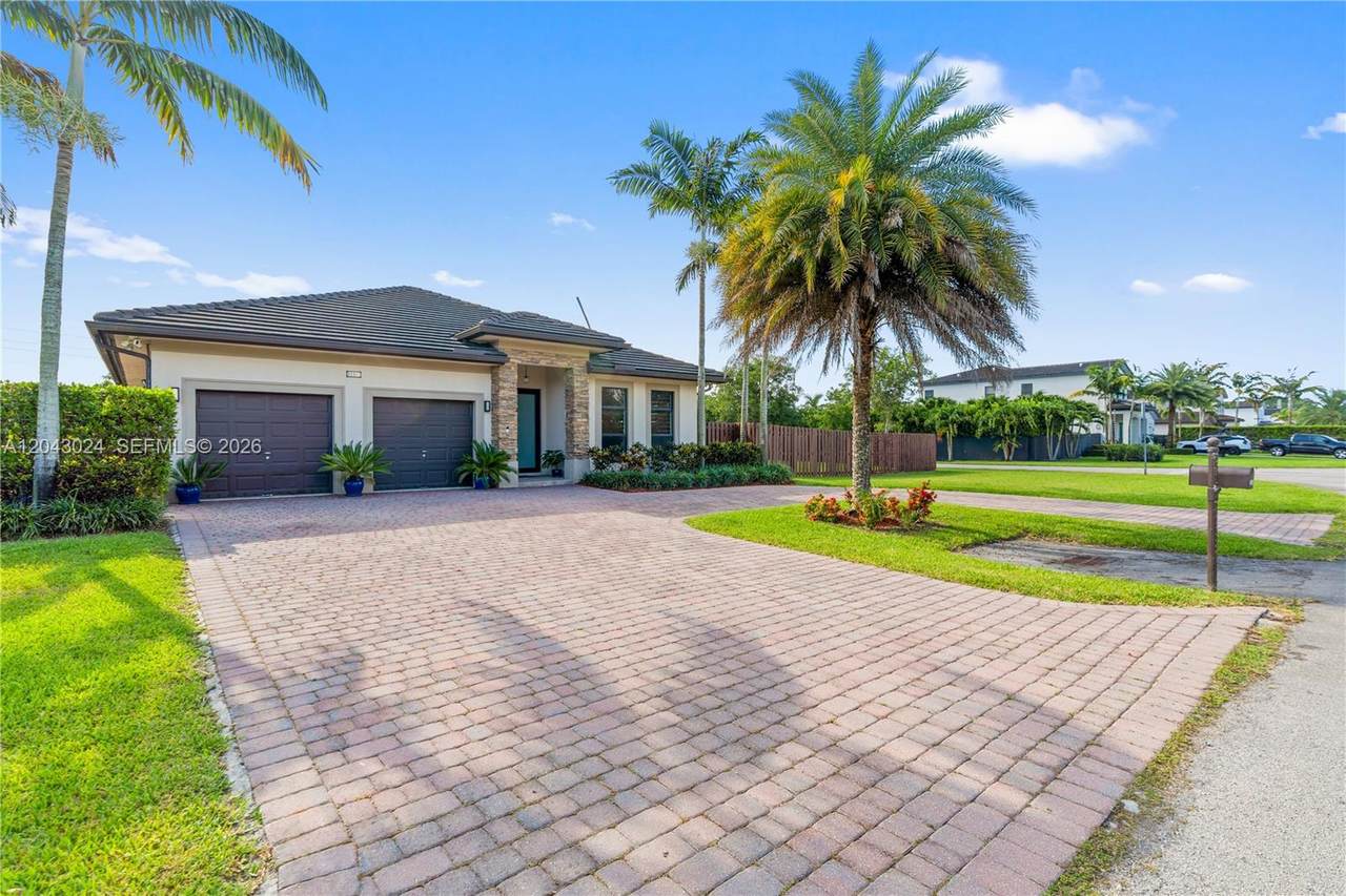 21365 177th Ct - Photo 1