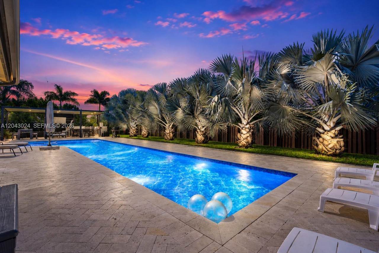 https://bt-photos.global.ssl.fastly.net/miami/1280_boomver_1_A12043024-2.jpg