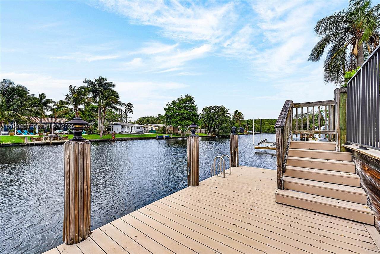 https://bt-photos.global.ssl.fastly.net/miami/1280_boomver_1_A12043050-2.jpg