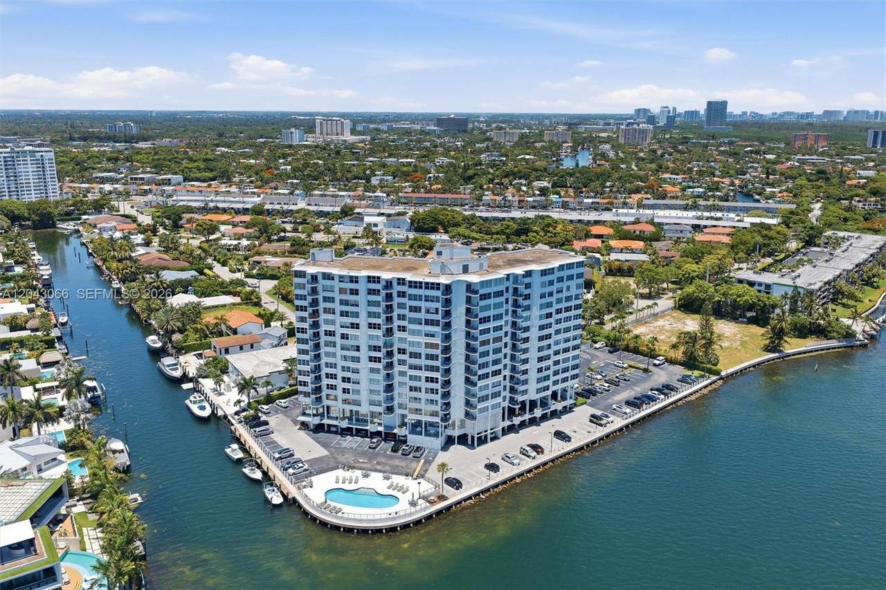 11930 Bayshore Dr - Photo 1