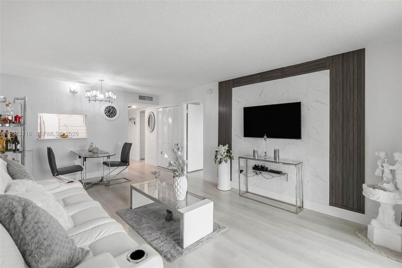 9360 Lime Bay Blvd - Photo 1