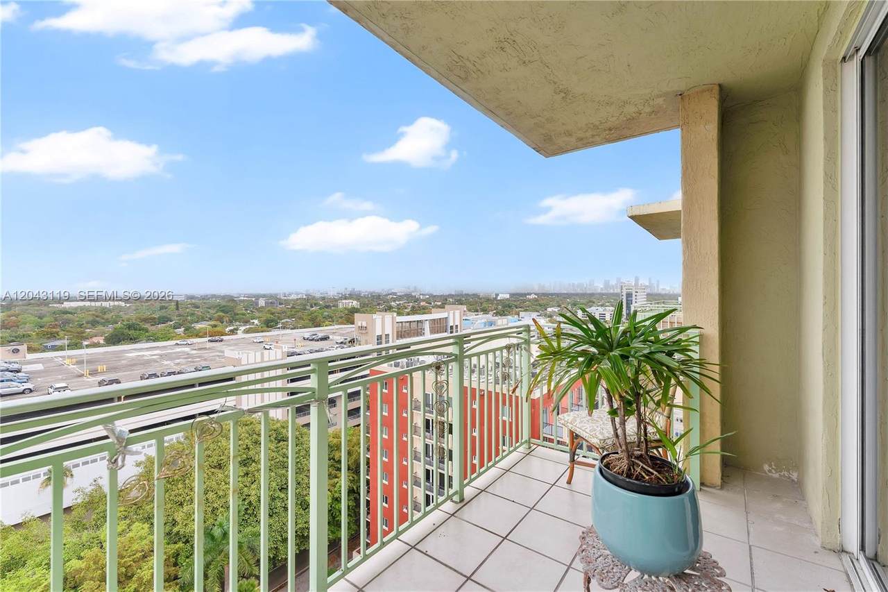 https://bt-photos.global.ssl.fastly.net/miami/1280_boomver_1_A12043119-2.jpg