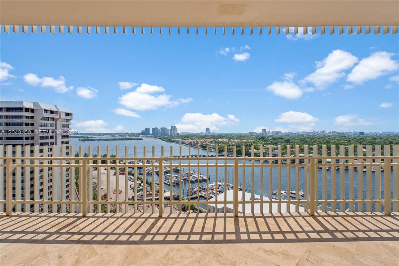 https://bt-photos.global.ssl.fastly.net/miami/1280_boomver_1_A12043150-2.jpg