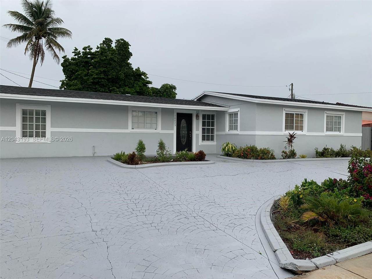 18025 83rd Ave - Photo 1