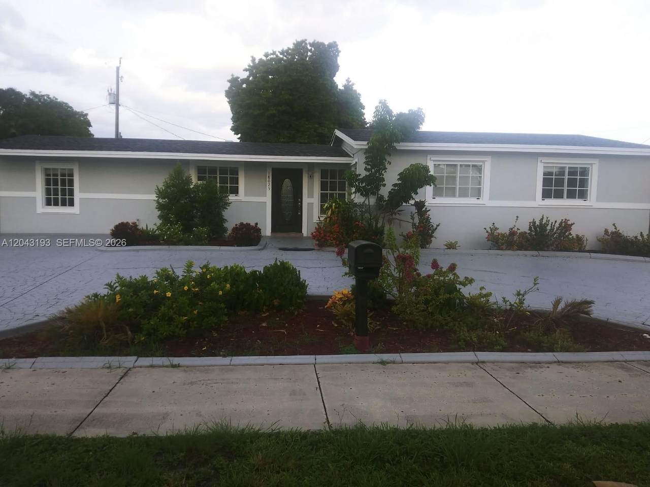 https://bt-photos.global.ssl.fastly.net/miami/1280_boomver_1_A12043193-2.jpg