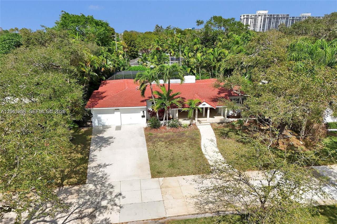 https://bt-photos.global.ssl.fastly.net/miami/1280_boomver_1_A12043208-2.jpg