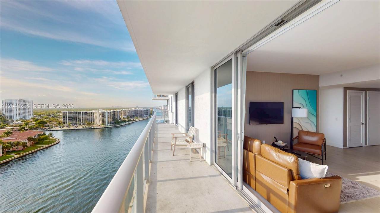 4010 Ocean Dr - Photo 1