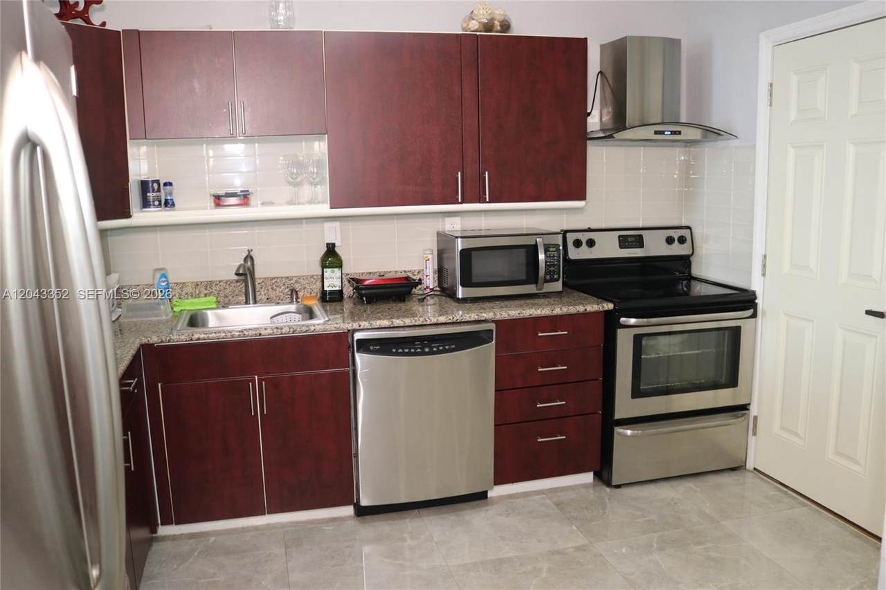 https://bt-photos.global.ssl.fastly.net/miami/1280_boomver_1_A12043352-2.jpg