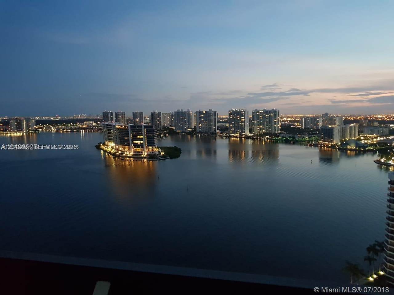 https://bt-photos.global.ssl.fastly.net/miami/1280_boomver_1_A12043437-2.jpg